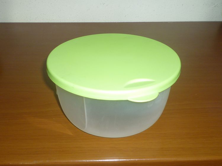 контейнер (пластик) пищевой круглый 1,2л.